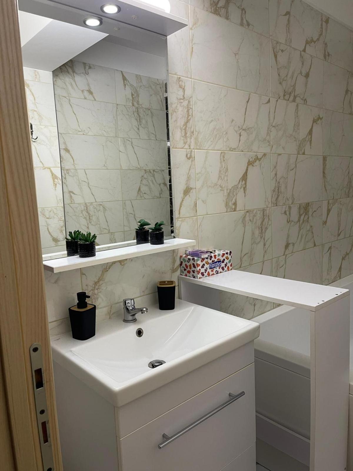 Urban Nest- Apartament Cu 2 Camere, Aproape De Iulius Mall Iasi Extérieur photo